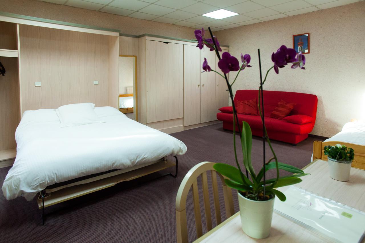 Logis Hotel Restaurant Le Commerce Guichen Ngoại thất bức ảnh